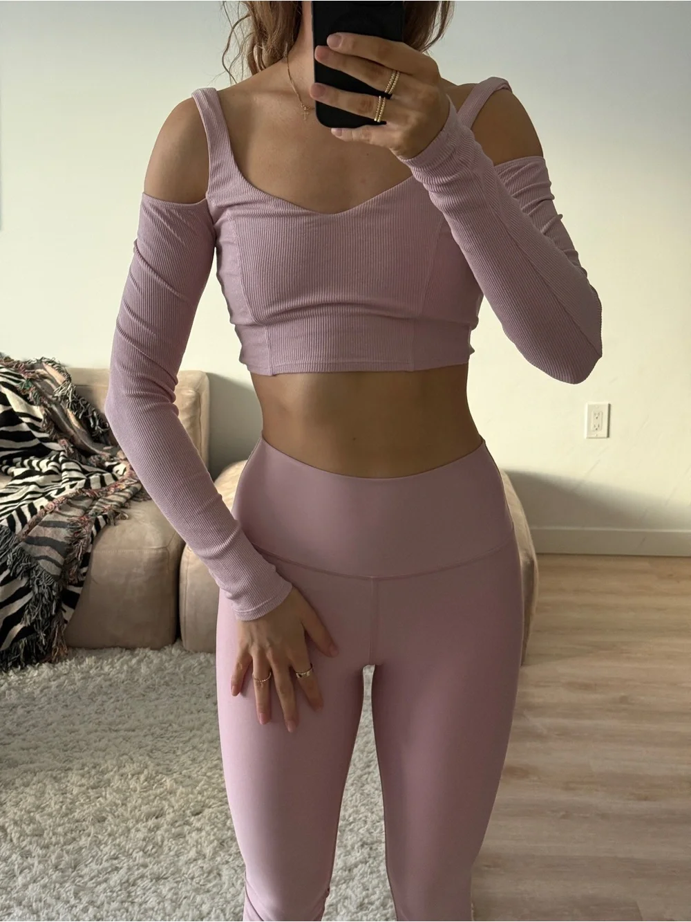 Alo Yoga pink set